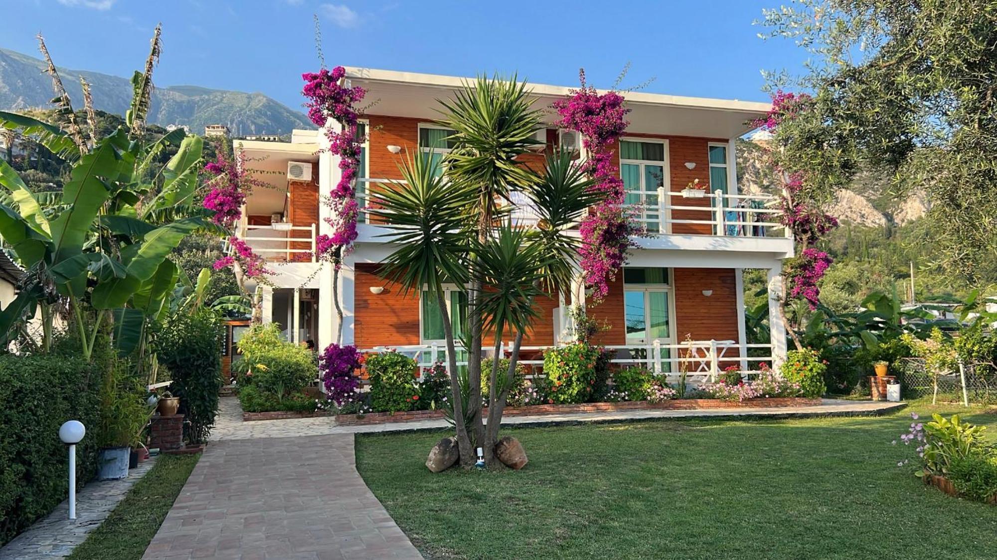 Hotel Jon Dhermi Exterior photo